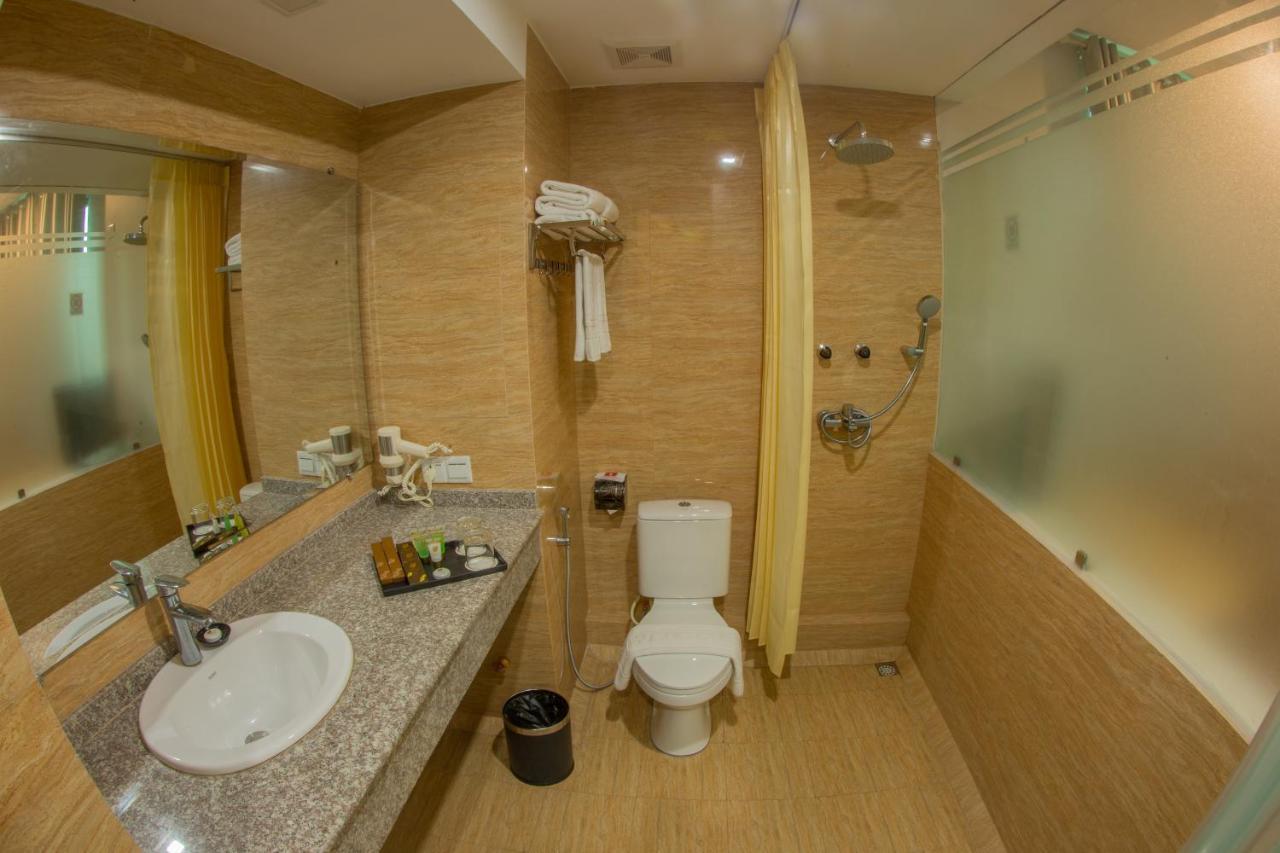 Gold Leaf Hotel Mandalay Ngoại thất bức ảnh
