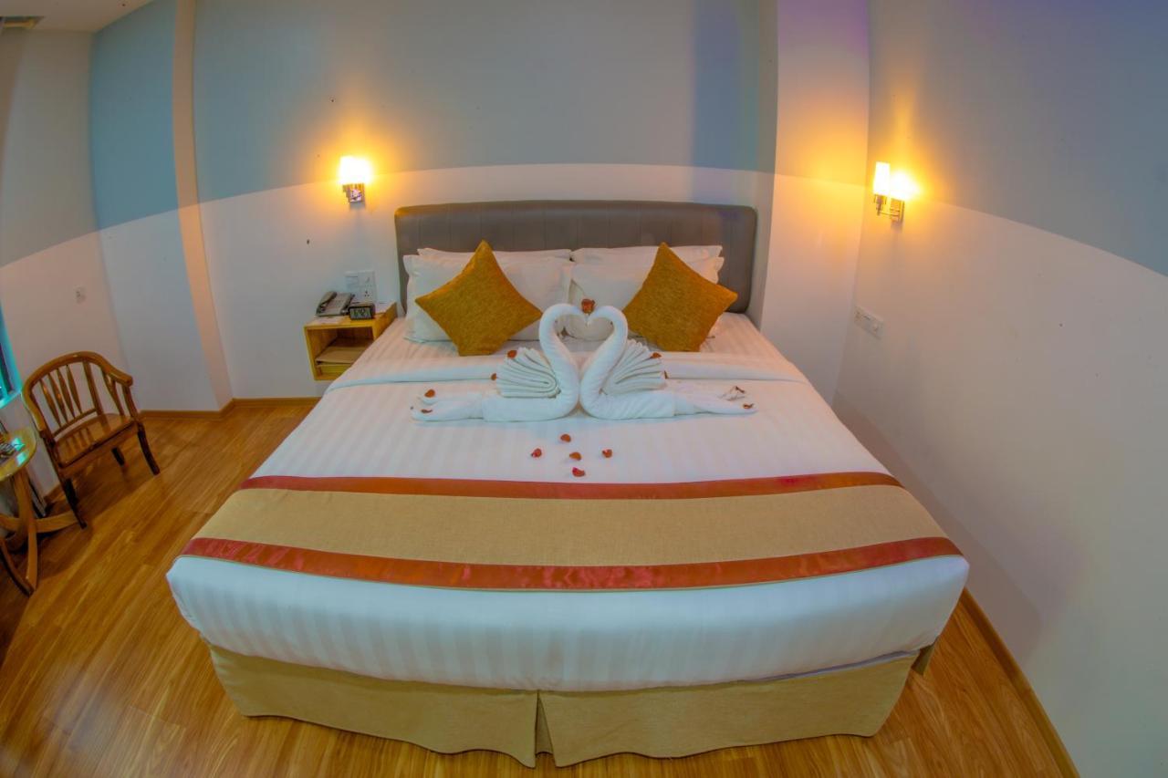 Gold Leaf Hotel Mandalay Ngoại thất bức ảnh