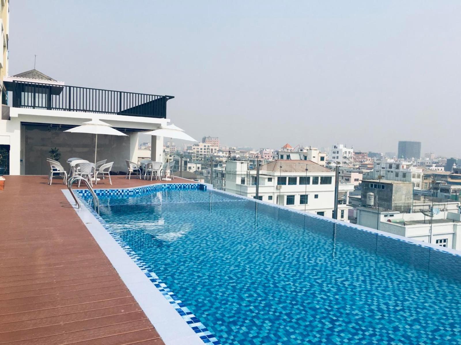 Gold Leaf Hotel Mandalay Ngoại thất bức ảnh